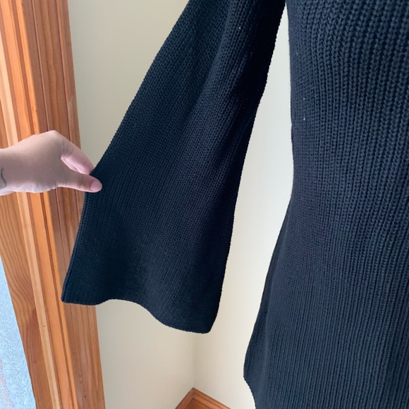 Black bell sleeve sweater dress - Picture 3 of 6